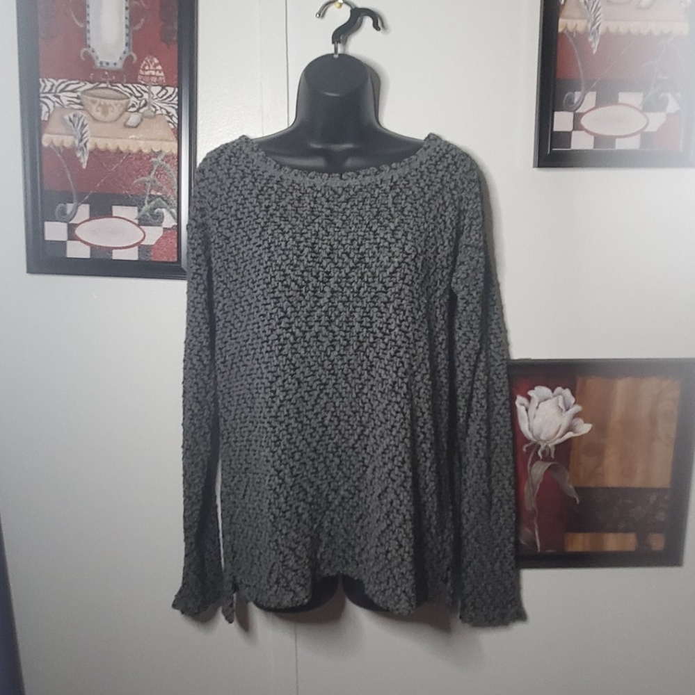 Aeropostale Black and Gray Textured Scoop Neck Sweater - Picture 10 of 10
